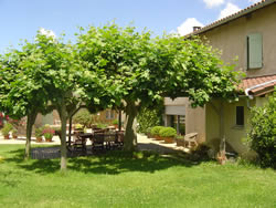 jardin chambre d'h�tes Eglantyne beaujolais